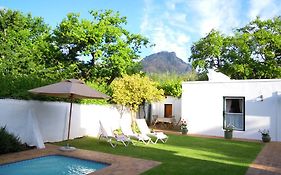 Avenues Guest House